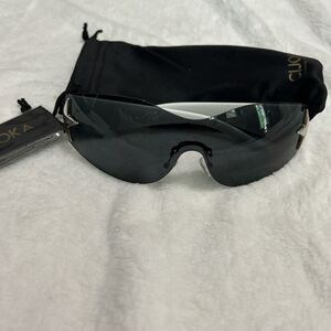 CIJOKA Rimless Shield Sunglasses – Black/White with Silver Star Edge Futuristic.